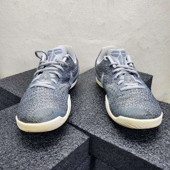 Nike Shoes Mens 7 Kobe Mamba Instinct Pure Platinum Gray 852473-002 Basketball - Picture 12 of 14